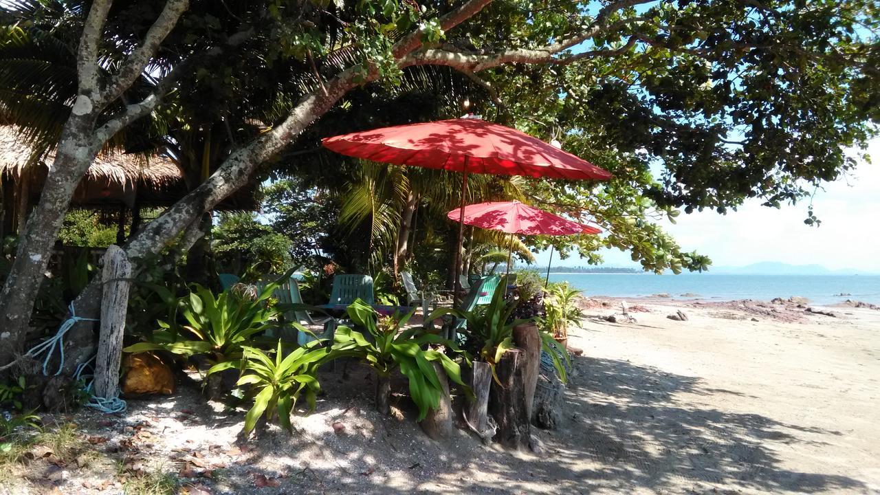 Hotel Dugong Koh Sukorn Ko Sukon Esterno foto