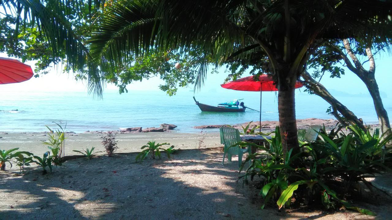 Hotel Dugong Koh Sukorn Ko Sukon Esterno foto