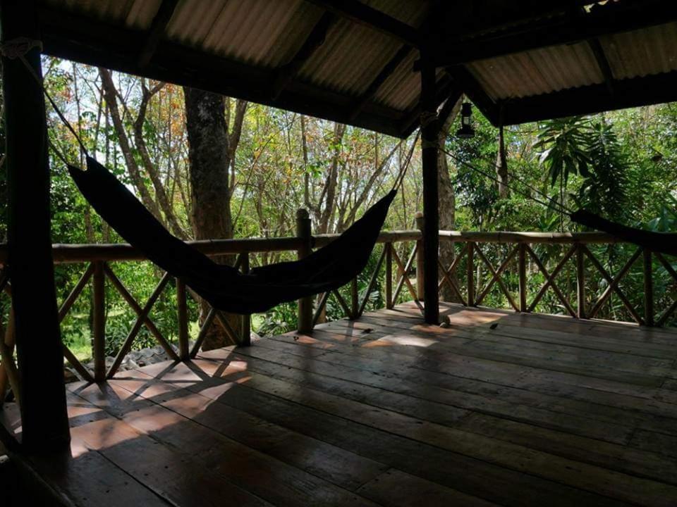 Hotel Dugong Koh Sukorn Ko Sukon Esterno foto